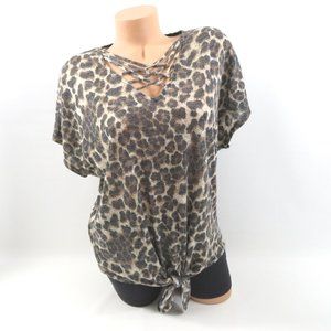 Cy Fashion Top Animal Print Criss-Cross Strappy Ladder V-Neck Batwing Short Slv